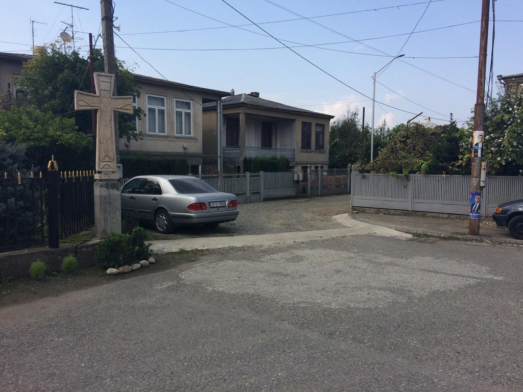 Guest House Lali Kostava 14 Zugdidi Exterior foto